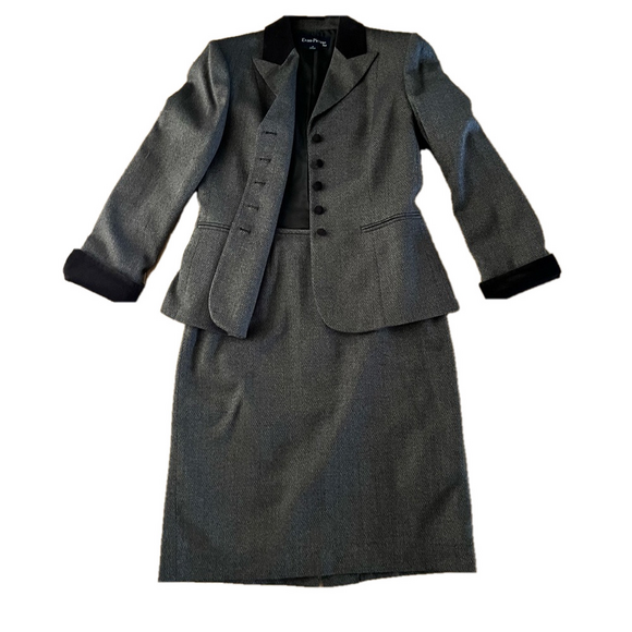 Evan Picone Dresses & Skirts - Evan-Picone brown suit, fitted 5-button blazer with straight midi skirt, size 6